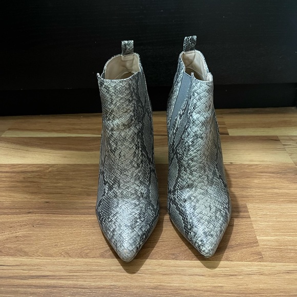 BCBGmaxazria booties - Picture 2 of 5